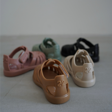 画像をギャラリービューアに読み込む, (igor) TOBBY SOLID S10271