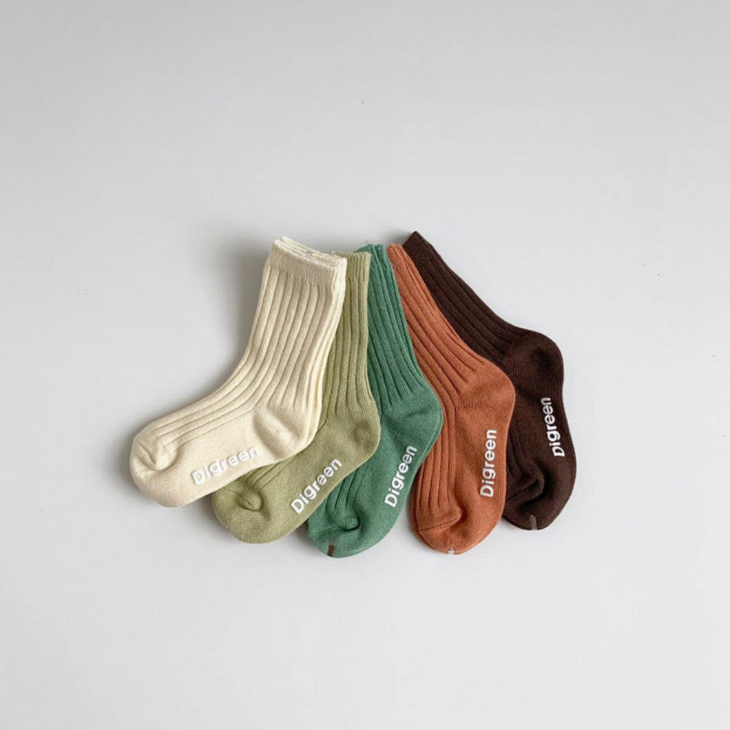 basic color socks