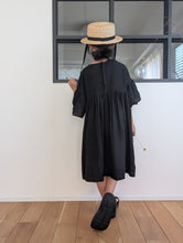 画像をギャラリービューアに読み込む, IPNI thong sandal
